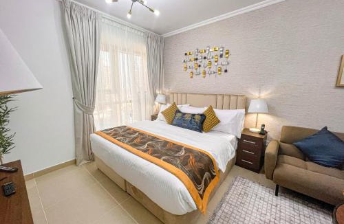 Jumeirah Lake Towers Apartment | Cosmos Living Luxurious Studio Near Metro