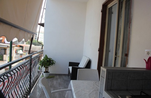 Naples Apartment | Costa Bruna Holiday House