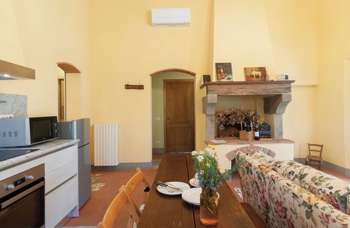 Radda in Chianti Cottage | Cottage "Podere in Volpaia" with Garden & Wi-Fi