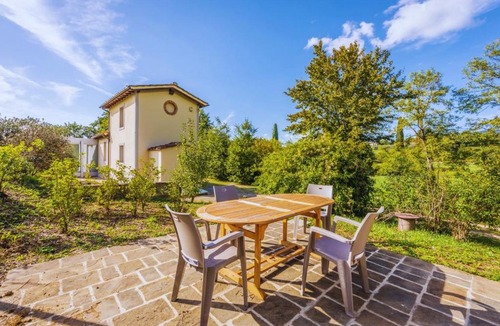 Careggi Rifredi Villa | CountryHouse con Piscina Riscaldata Vicina al Centro