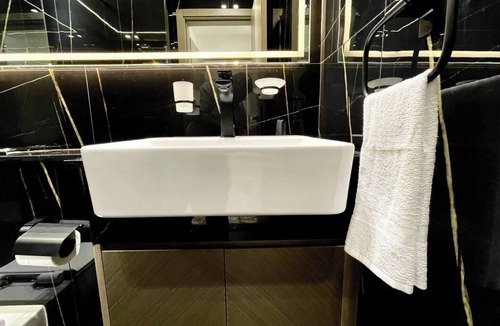 Jumeirah Village Apartment | Cozy 1-bedroom apartment in awesome Dubai with WiFi, AC, fitness room