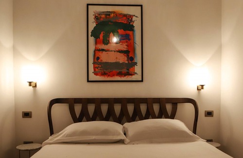 San Ferdinando Apartment | Cozy Apartment at Pizzofalcone by Wonderful Italy