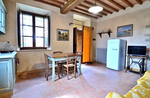 Vicchio Apartment | Cozy Apartment In VILLA- with Swimming pool &Garden!