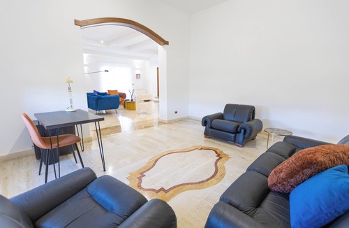 Camposano Apartment | Cozy apartment max 9 guests, with parking, pets allowed