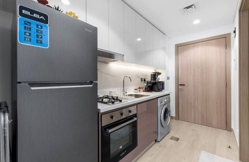 Nad Al Sheba Apartment | Cozy Downtown Dubai Retreat
