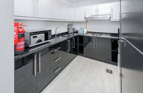 Business Bay Apartment | Cozy Family Apt | Canal Vista | Near Dubai Mall