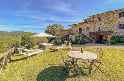 Bibbiena House | Cozy home in Bibbiena with kitchen