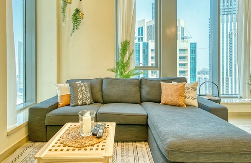 Downtown Dubai Apartment | Cozy Penthouse With Burj Khalifa and Fountain View