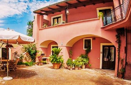 Pozzovetere Bed & Breakfast | Cozy room in lovely B&B