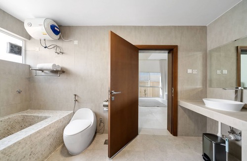 Al Mankhool House | Cozy Three Bedroom House