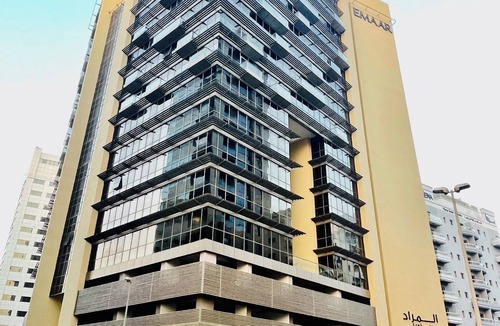 Al Barsha 1 Apartment | COZYHOME apartment in enchanting Dubai with WiFi, fitness room, AC