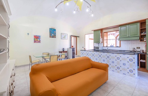 Procida Apartment | Da Procida 97 - Two Bedroom Apartment, Sleeps 5