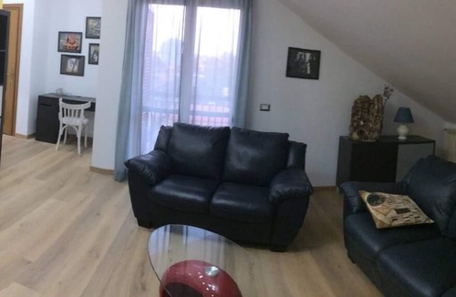 Casalnuovo di Napoli Apartment | Dafne Home offers you a pleasant accommodation in the nearby suburbs of Naples