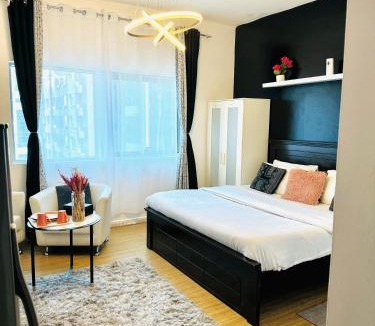 Al Nahda House | DALA MASTER Bedroom En-suite