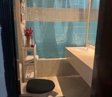 Al Nahda House | DALA MASTER Bedroom En-suite