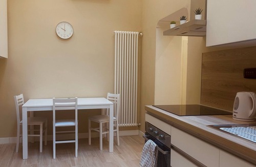 Montecalvario Apartment | Dante's Suite Naples