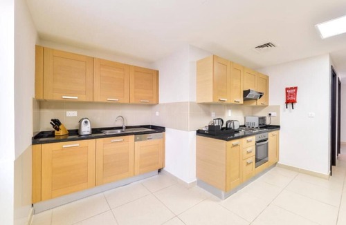 Sheikh Zayed Road Apartment | Deluxe 1 Bedroom w/Infinity Pool Near DWTC