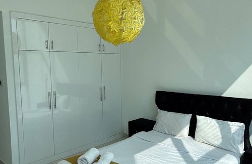 Dubai Marina Apartment | Deluxe 2 bed room apartment with a Full Marina View