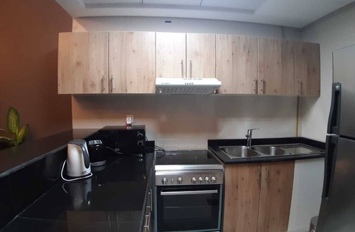 Dubai Marina Apartment | Deluxe 2 bedroom apartment with full marina view