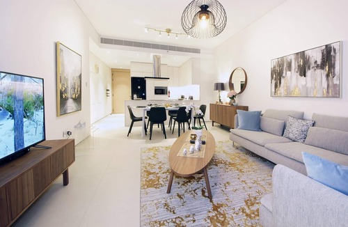 Al Muraqqabat Apartment | Deluxe Address Beach Resort Residence 2 Bed.