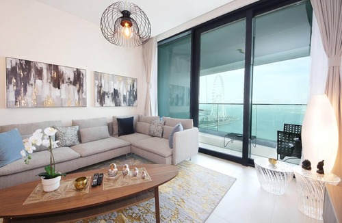 Al Muraqqabat Apartment | Deluxe Address Beach Resort Residence 2 Bed.