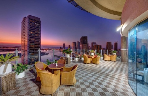 Al Khan Apartment | Deluxe Room Near Expo Centre Sharjah