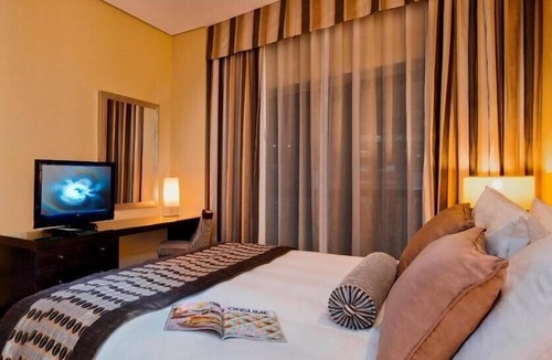 Barsha Heights Hotel | Deluxe Room Near Internet Metro Station By E R