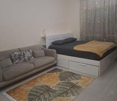 Al Nahda House | DELUXE ROOMS Feel like home