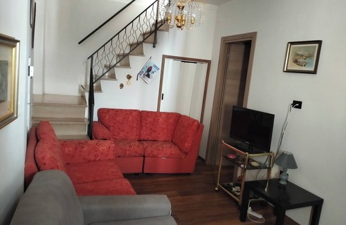 Pratola Peligna House | detached house near the Madonna della Libera sanctuary