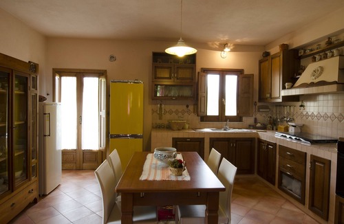 Decollatura House | detached house with garden, kitchen, laundry, bathroom with jacuzzi