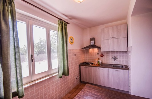 Melezzole House | Detached house with private pool 1,5 km from shops and restaurant. AC & Wi-fi