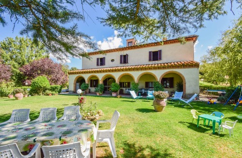 Amelia Villa | Detached manor with private pool, bikes 7km from Amelia, quiet area.