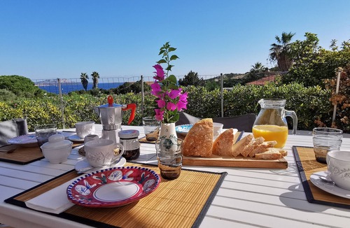 Baja Sardinia Villa | Detached villa with large terrace with sea view - 200 mt from the sea
