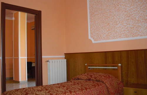 Pozzuoli Hotel | DH Hotel
