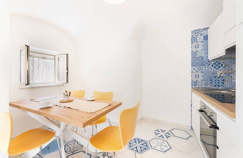 Procida Apartment | Dimore del Porto - Two Bedroom Apartment, Sleeps 8