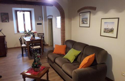 Terricciola Apartment | Dinas House Tuscany Holidays