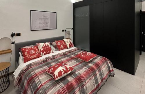 Marigliano House | Dislocati BnB - Jacuzzi privata - Cucina - TV60" - Minimal Luxury