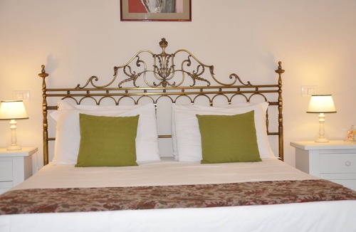 Montecalvario Bed & Breakfast | Domus Borbonica