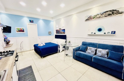 Quartieri Spagnoli Apartment | Donn'Anna Naples City Center Confort Apartment