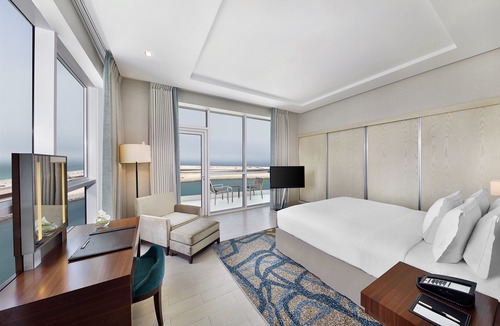 Dubai Marina Hotel | DoubleTree by Hilton Dubai Jumeirah Beach