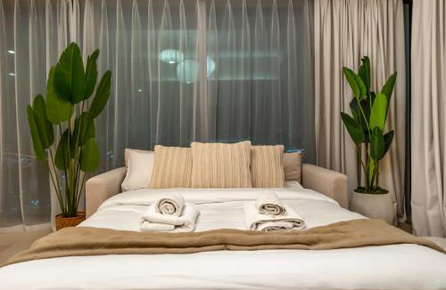 Za'abeel 2 Apartment | Downtown 4BDR Apartment Opposite Dubai Mall, Burj Khalifa Views