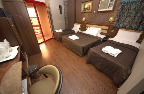 Al Sabkha Hotel | Downtown Hotel
