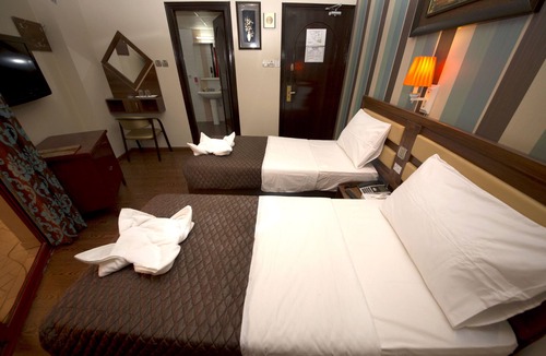 Al Sabkha Hotel | Downtown Hotel