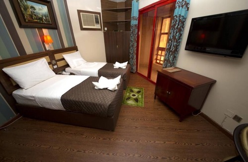 Al Sabkha Hotel | Downtown Hotel
