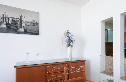 Bur Dubai Apartment | Dream Inn - Deluxe Two Bedroom Apartment with Balconyn