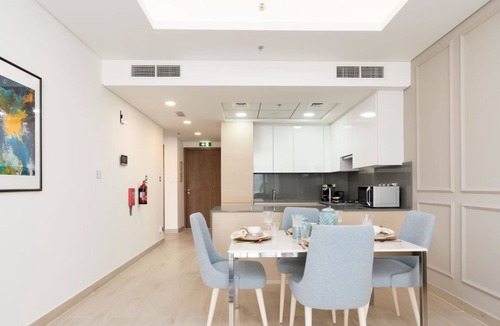 Palm Jumeirah Apartment | Dream Inn - Full Sea View - Free Beach & Pool Access!