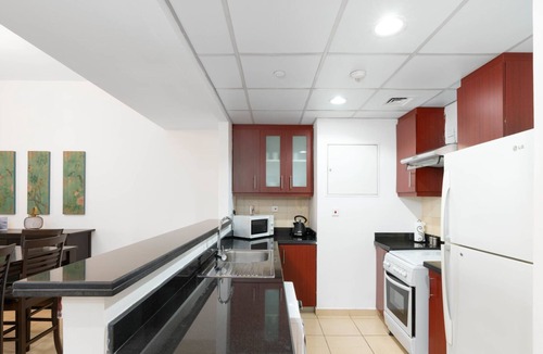 Dubai Marina Apartment | Dream Inn - Spacious studio - 2 mins to JBR Beach