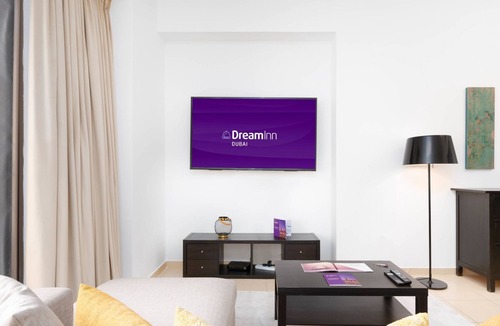 Dubai Marina Apartment | Dream Inn - Spacious studio - 2 mins to JBR Beach