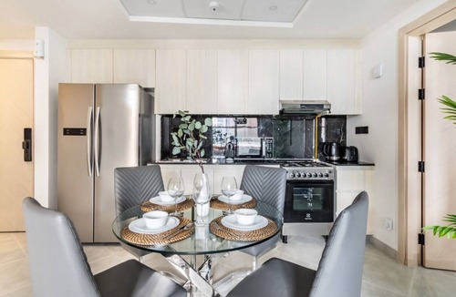 Jadaf Apartment | Dubai Burj Khalifa Skyline View Corner Suite with Huge Balcony!