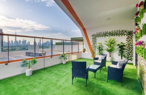 Jadaf Apartment | Dubai Burj Khalifa Skyline View Corner Suite with Huge Balcony!